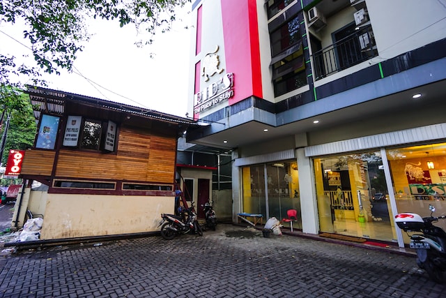 Hotel O Manado near Gereja Advent Tikala Baru formerly Rid's Hotel