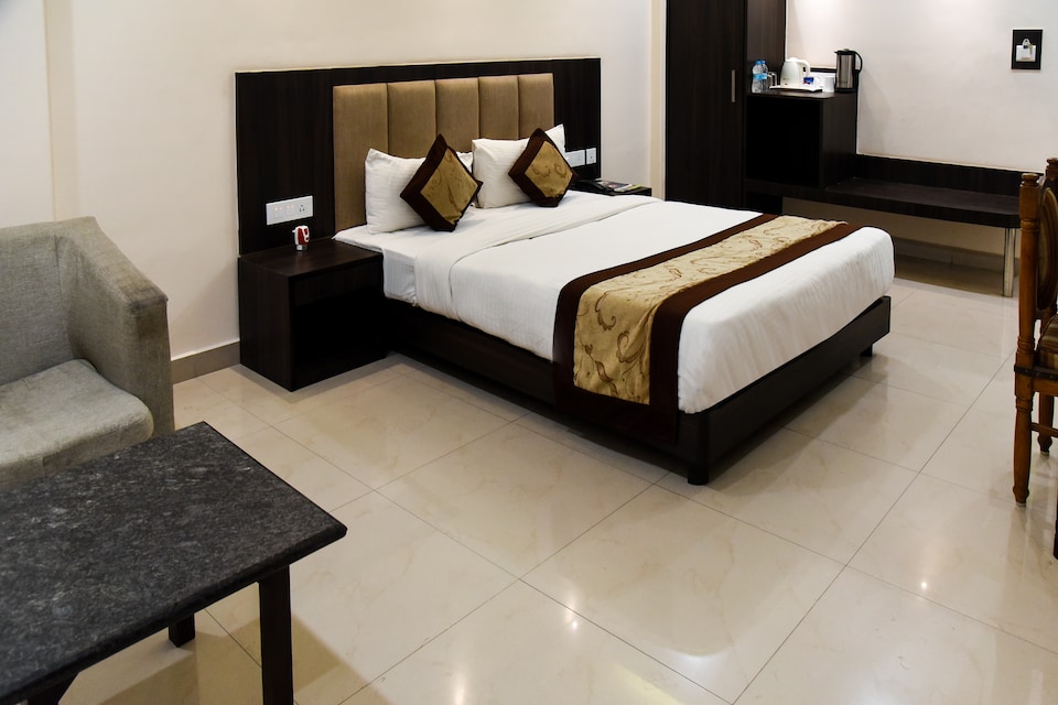 Capital O 5047 Hotel President, Gandhi Maidan Patna, Patna