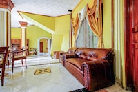 OYO 1770 Hotel Mawar Saron 2