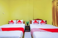 OYO 1770 Hotel Mawar Saron 2