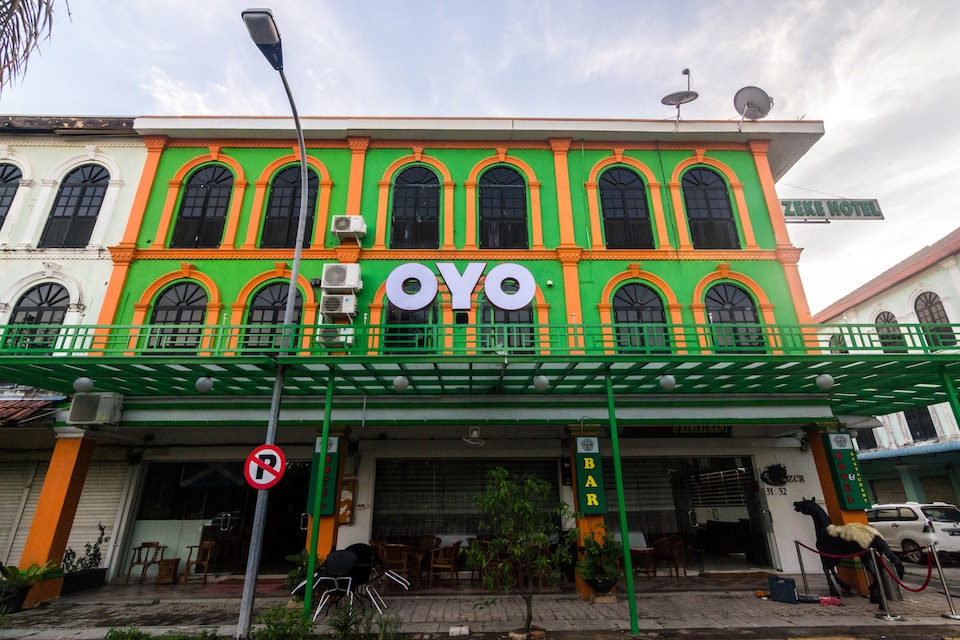 OYO 1771 Zeke Hotel, Tanjung Uncang, Batam