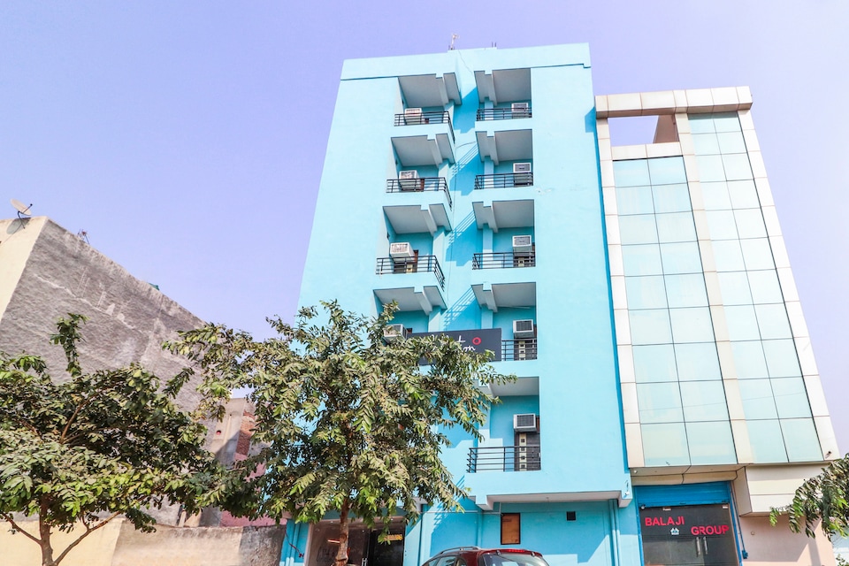 Live as a NOD916, Noida Industrial Area Mamura, Noida