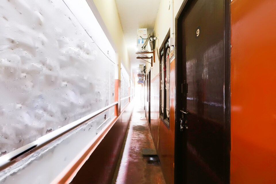 SPOT ON 62273 Raja Lodge, Tiruvannamalai, Tiruvannamalai