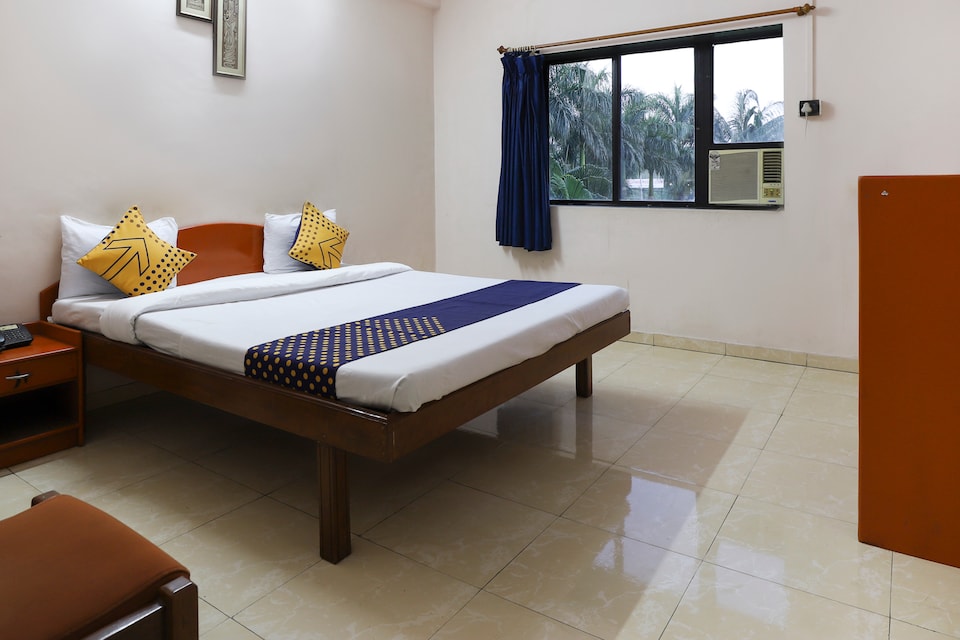 SPOT ON 62274 Hotel Amrapali, Silvassa, Silvassa