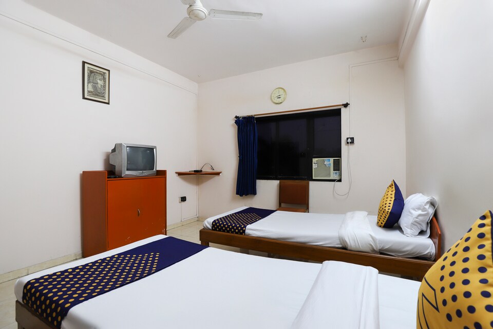 SPOT ON 62274 Hotel Amrapali, Silvassa, Silvassa