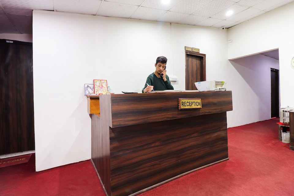 OYO 62312 Hotel Gulmarg , Library Chowk Mussoorie, Mussoorie