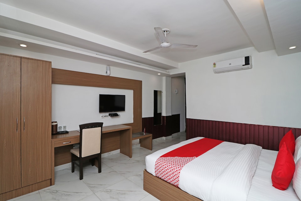 OYO 5049 Hotel Doon, Dehradun ISBT, Dehradun
