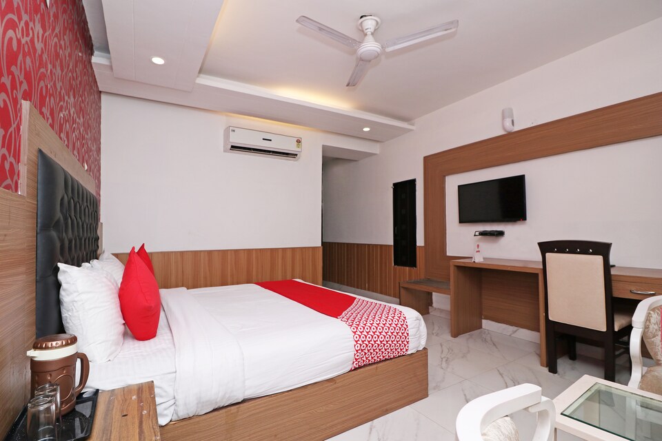 OYO 5049 Hotel Doon, Dehradun ISBT, Dehradun