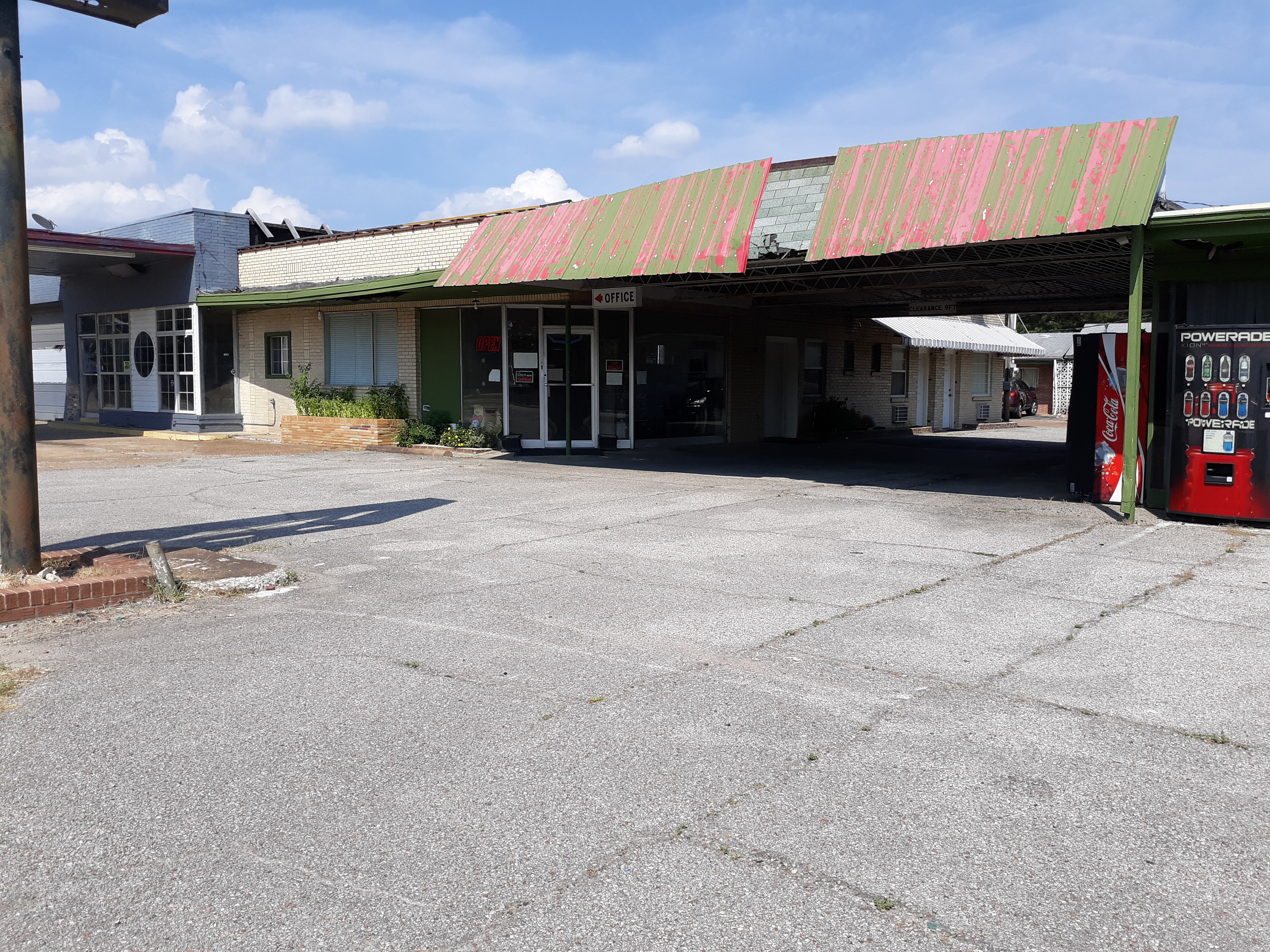 Hotel Holly Springs MS, OYO Rooms Holly springs, Book 29 OYO