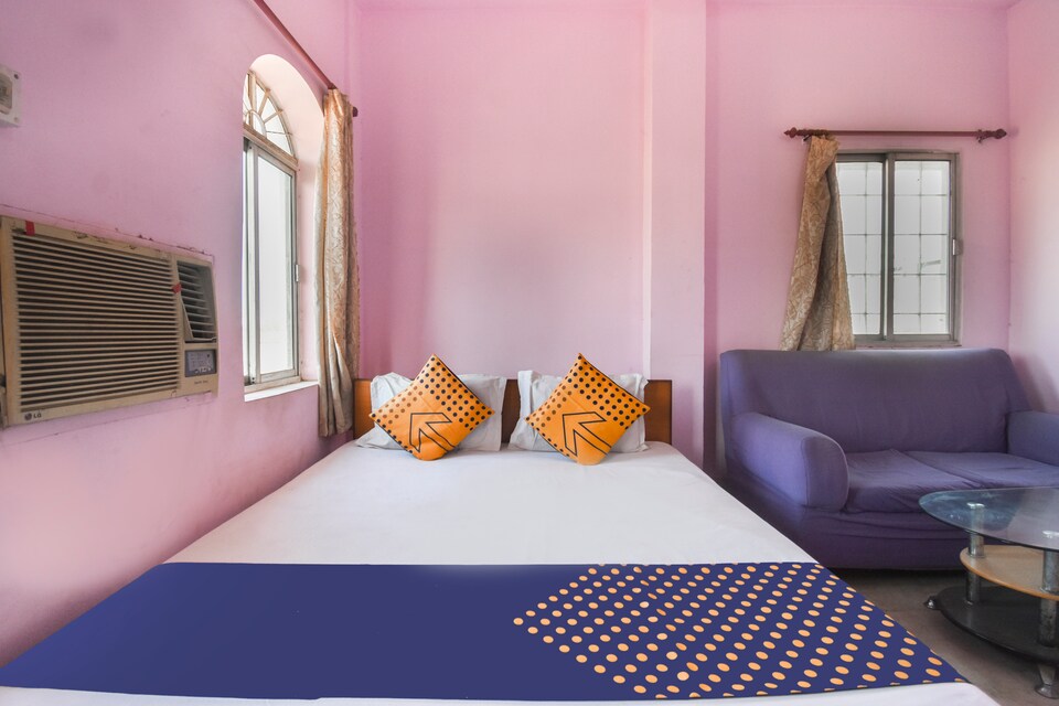 SPOT ON 62336 Hotel Nataraj, Berhampore, Berhampore