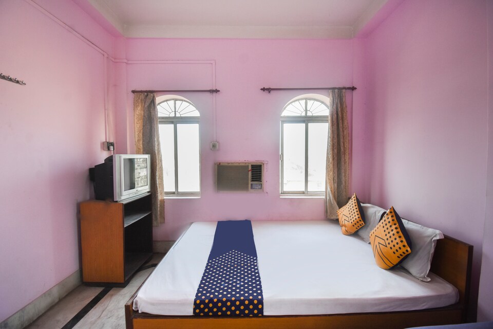 SPOT ON 62336 Hotel Nataraj, Berhampore, Berhampore