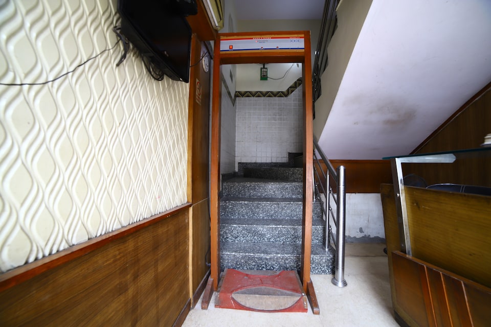 OYO 62355 Visa, Paharganj Delhi, Delhi