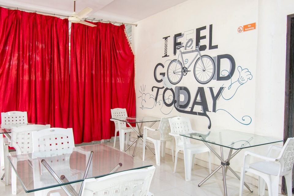 OYO 62360 ESSVEE HOTELS, Mahanadu Extension VIjayawada, Vijayawada