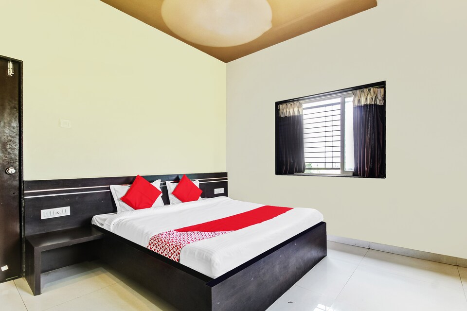 OYO 62386 Hotel Ajinkya , Khamgaon, Buldhana