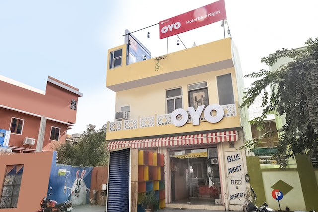 OYO Hotel Blue Night