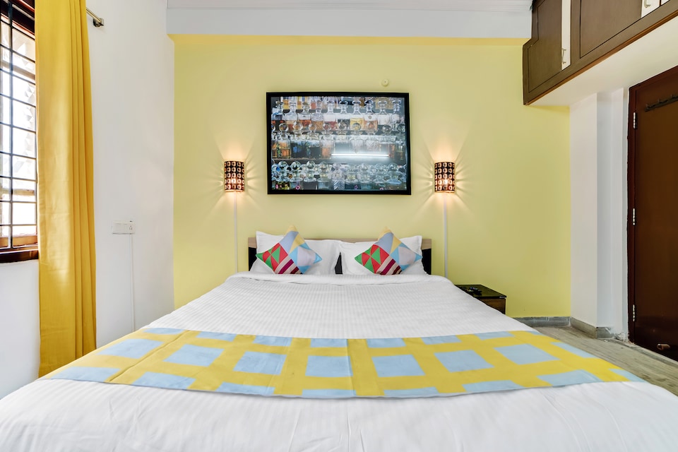 OYO Home Royal Stay, Abids-Nampally, Hyderabad