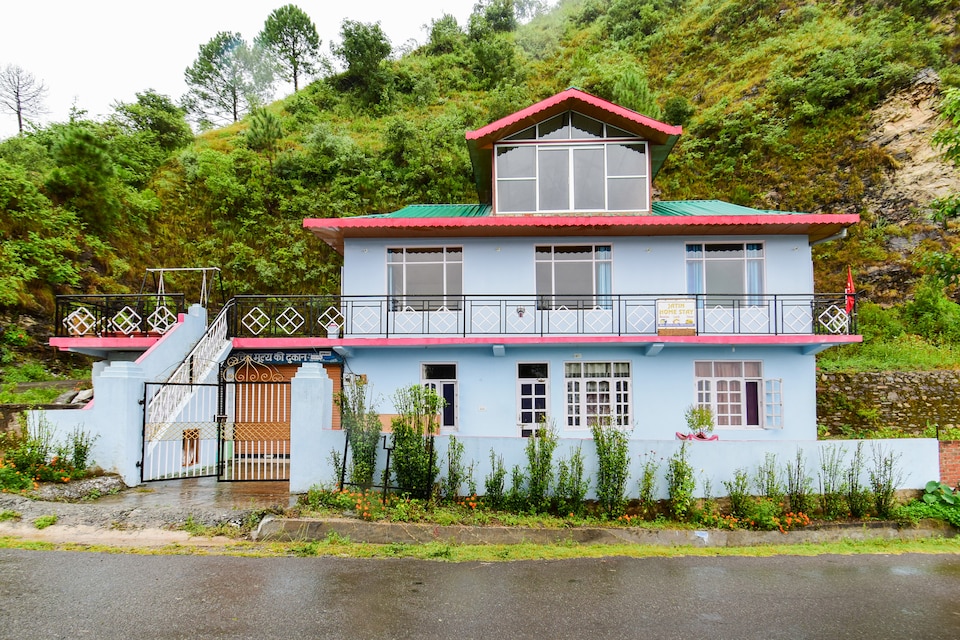 OYO Home 62436 Classical Stay Shoghi, Shoghi, Shimla