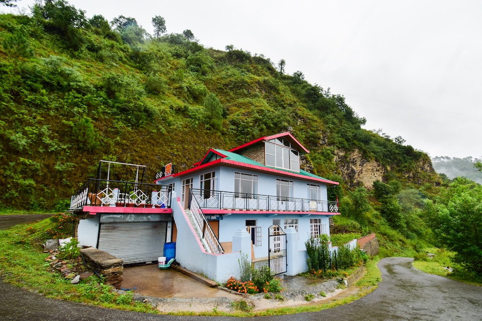 OYO Home 62436 Classical Stay Shoghi, Shoghi, Shimla