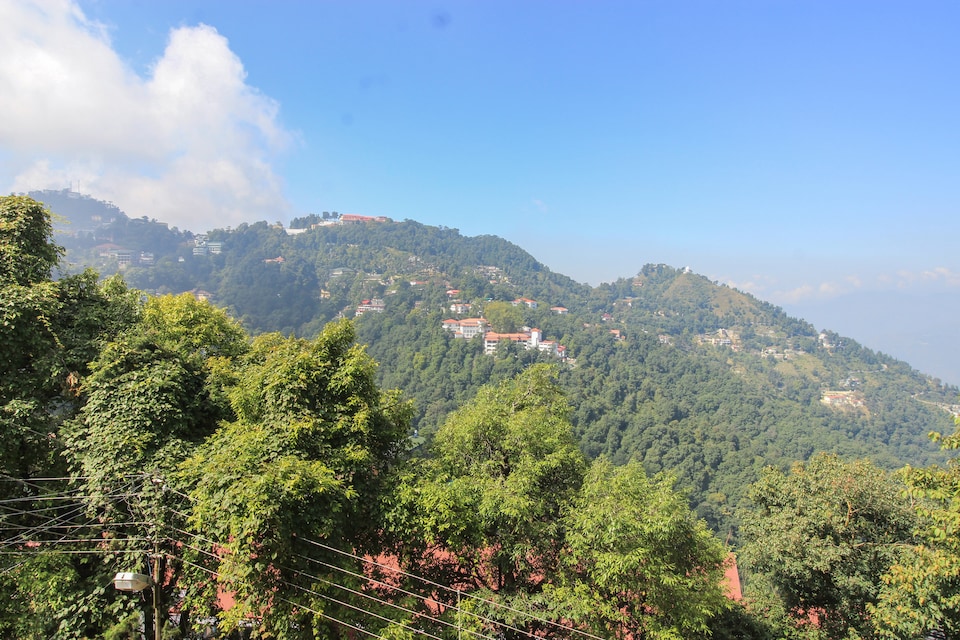 OYO Home 62443 Vibrant Stay Mall Road Mussoorie, Picture palace Mussoorie, Mussoorie