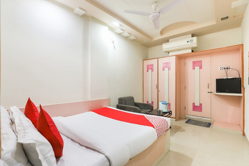 OYO 62449 Hotel Radhe, Morbi, Morbi