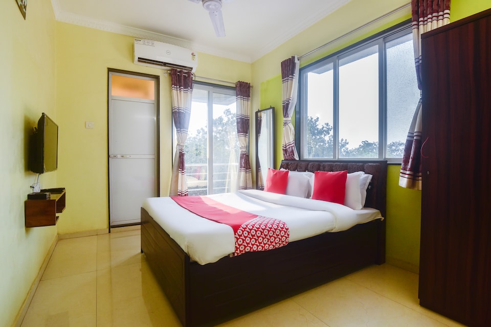 OYO 62456 Dream Palace, Mumbai- Kalyan-Bhiwandi- Badalapur, Mumbai
