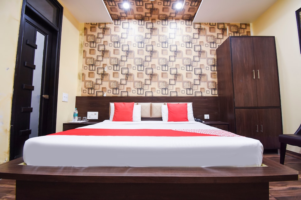 OYO 62461 Hotel Emm Nine, GT Road Ludhiana, Ludhiana