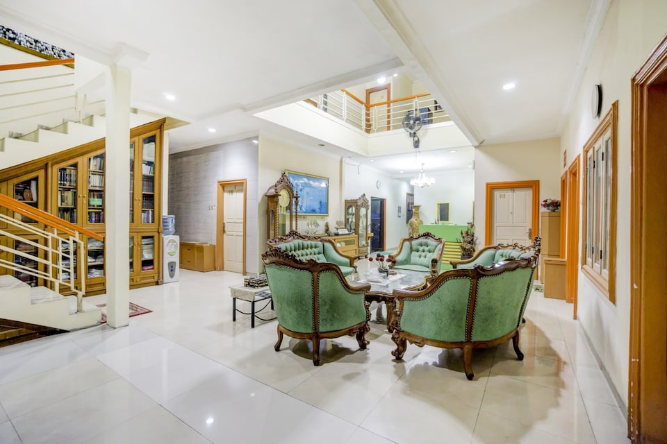 OYO 1798 Hotel 37 Syariah, Pasar Minggu, Jakarta