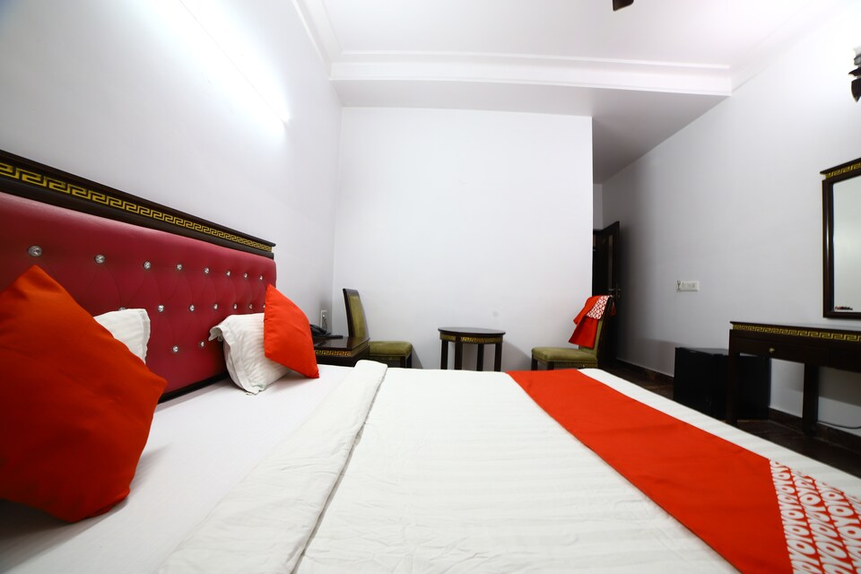 OYO 62474 Revels Plum Hotel, Paharganj Delhi, Delhi