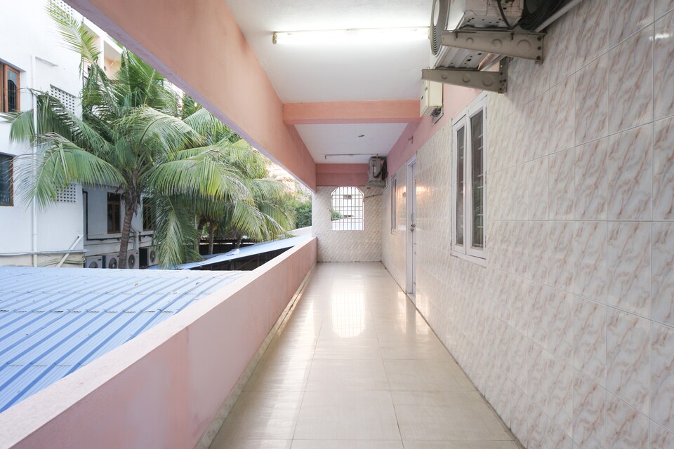 SPOT ON 62480 Jd Mahal, Velachery, Chennai
