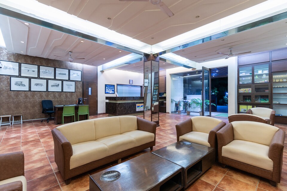 Palette - Larive Beach Resort , Anjuna Vagator Goa, गोवा