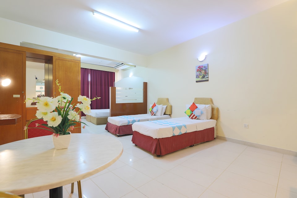 OYO Home 337 Premium Studio Al Raein, Bur Dubai, Dubai