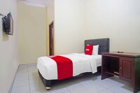OYO 1804 Guest House Oema'h Opa