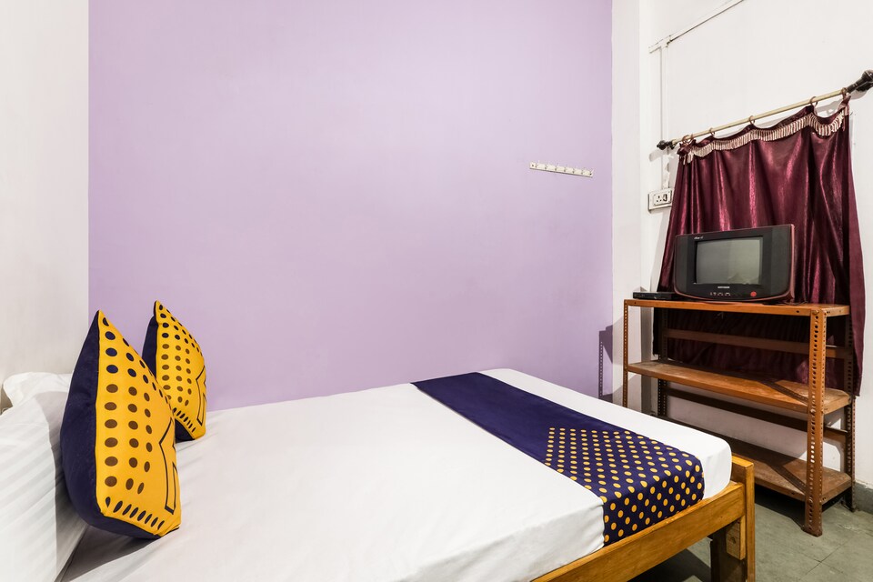 SPOT ON 62508 Hotel Anand, Hamidia Road Bhopal, Bhopal