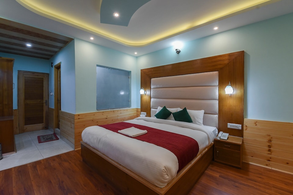 Capital O Jannat Resort, Kanyal Road, Manali