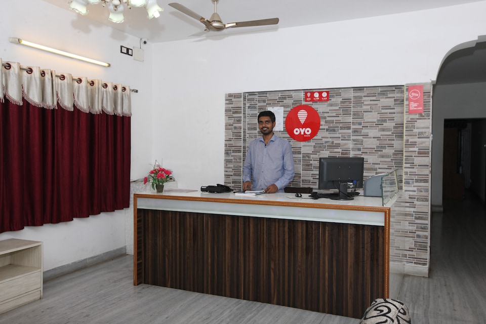 OYO 817 Anna Salai, T Nagar Chennai, Chennai