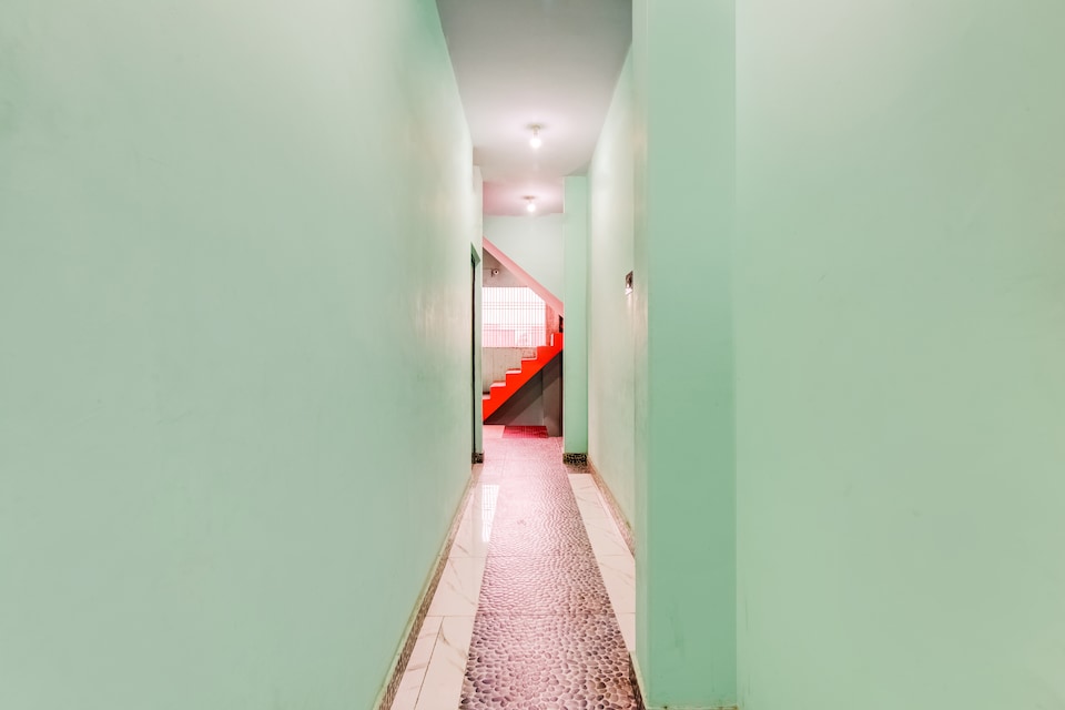 SPOT ON 62584 Hotel Sai International, Varanasi Lanka, Varanasi