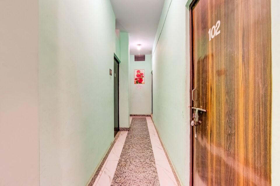 SPOT ON 62584 Hotel Sai International, Varanasi Lanka, Varanasi