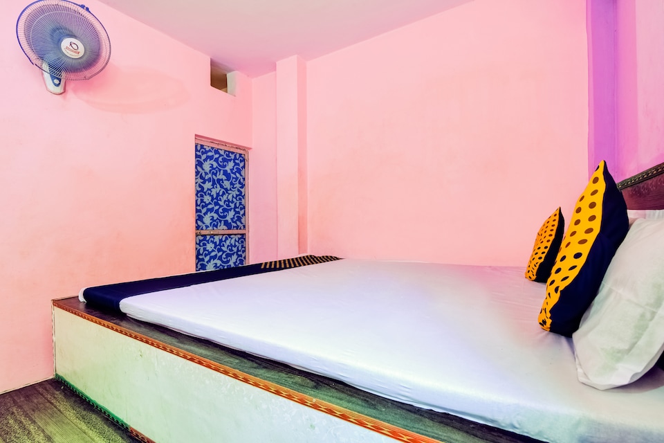 SPOT ON 62584 Hotel Sai International, Varanasi Lanka, Varanasi