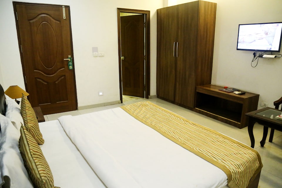 OYO 5060 Hotel Royal Duke, BMC Chowk Jalandhar, Jalandhar