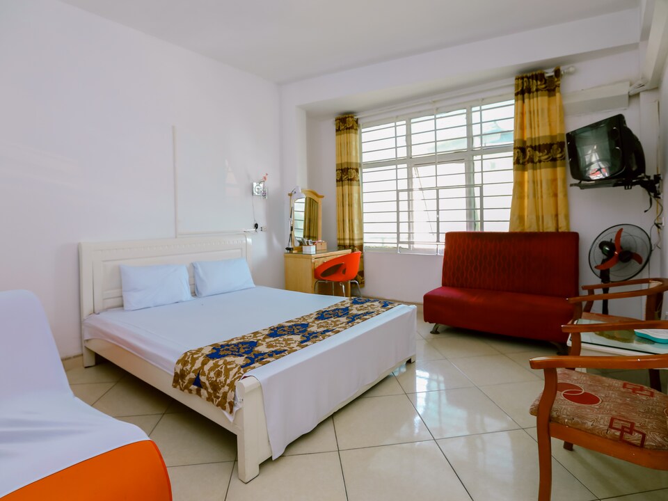 Huong Quynh Hotel, Hoang Mai, Hanoi