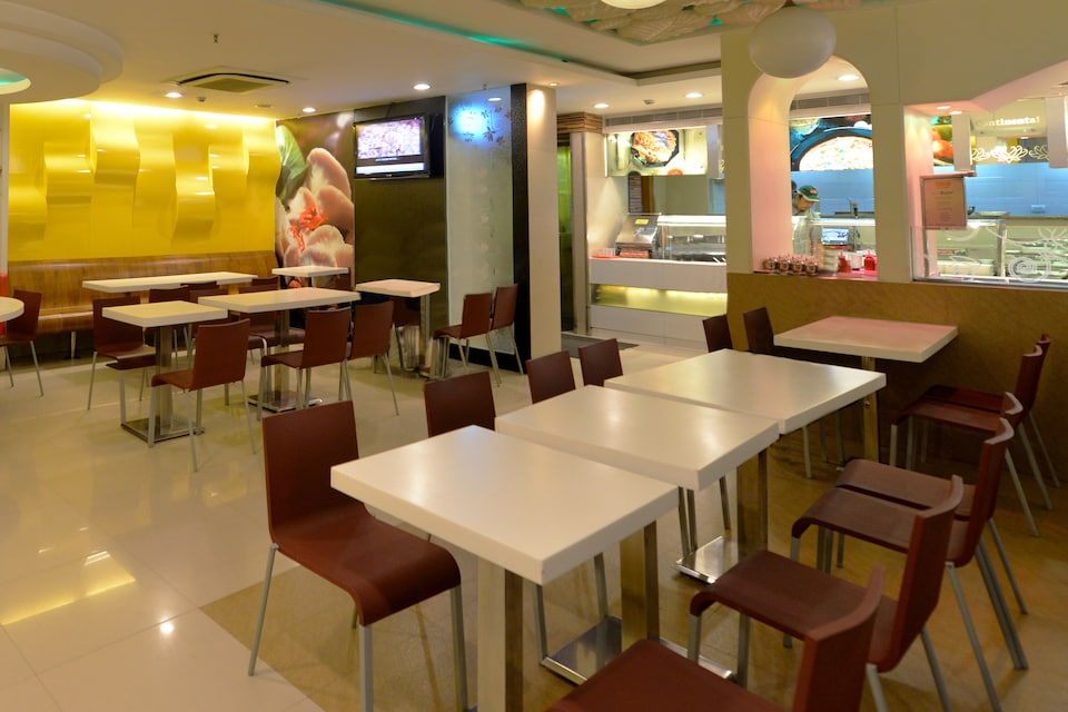 OYO Premium 060 Banjara Hills Road No1, Banjara Hills, Hyderabad