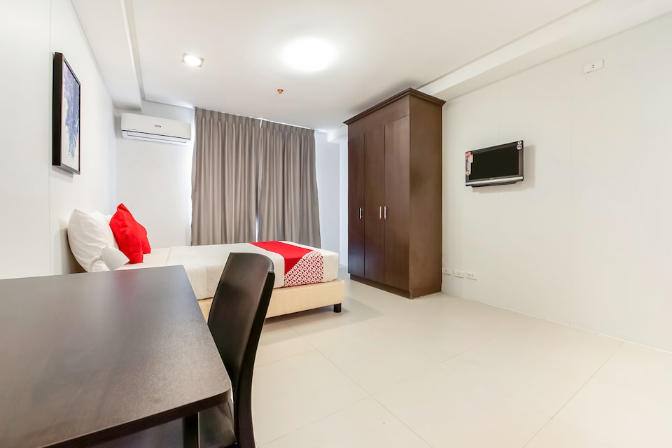 OYO 533 Amina Plaza, Quezon City, Quezon City