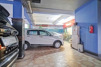 Super Townhouse Zoo Road Near Guwahati Central Formerly IR Luxuria