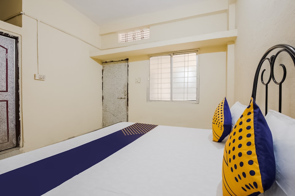SPOT ON 62682 Siddhi Vinayak Palace 1, Pithampur, Pithampur