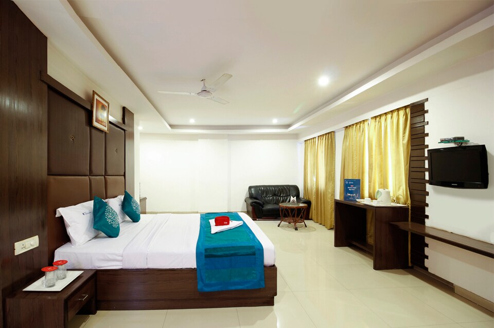 OYO Rooms 061 Lakdi Ka Pul Near Saifabad Police Station, Lakdikapul, Hyderabad