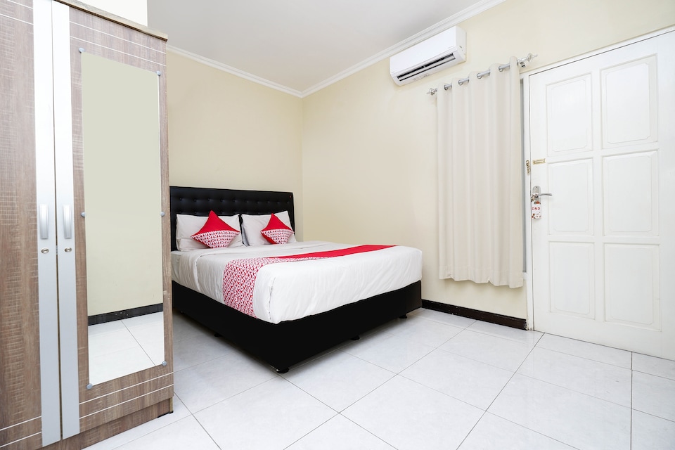 OYO 1835 Kostel Wood , Semarang Timur, Semarang