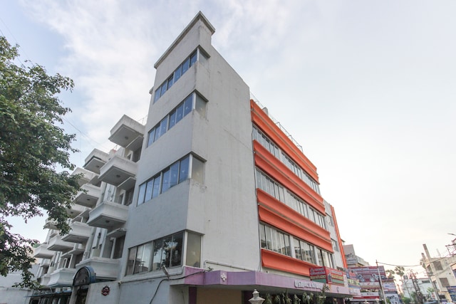 Hotel O Maruthi