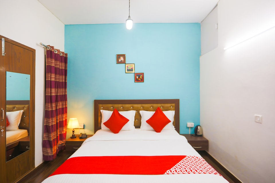 OYO 62702 Golden Home Stay, Saket Delhi, Delhi