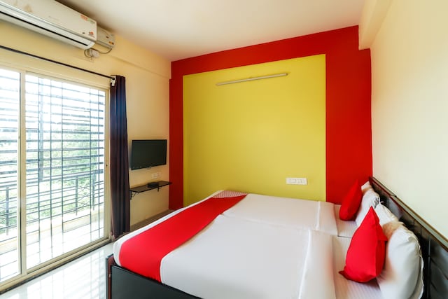 OYO Surya Suites