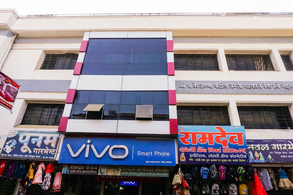 OYO 62744 Suindra Lodge, Navapur City, Nandurbar